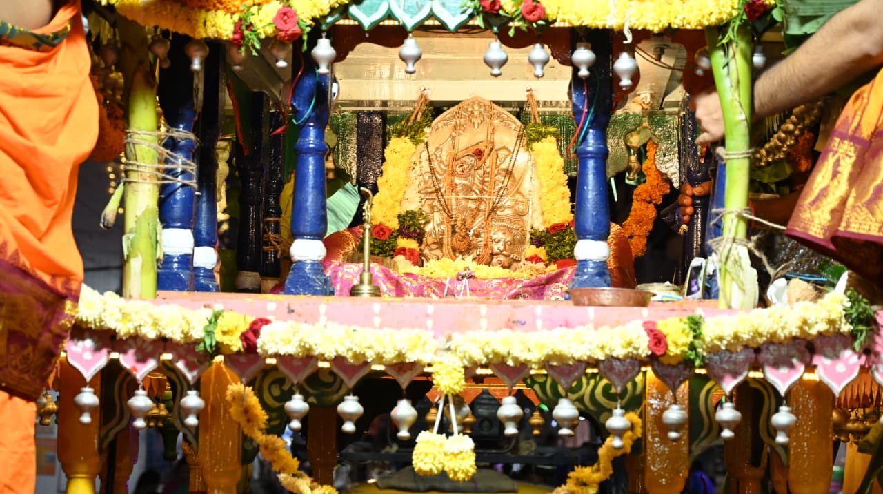 ఘనంగా దేవీమాత రథయాత్ర