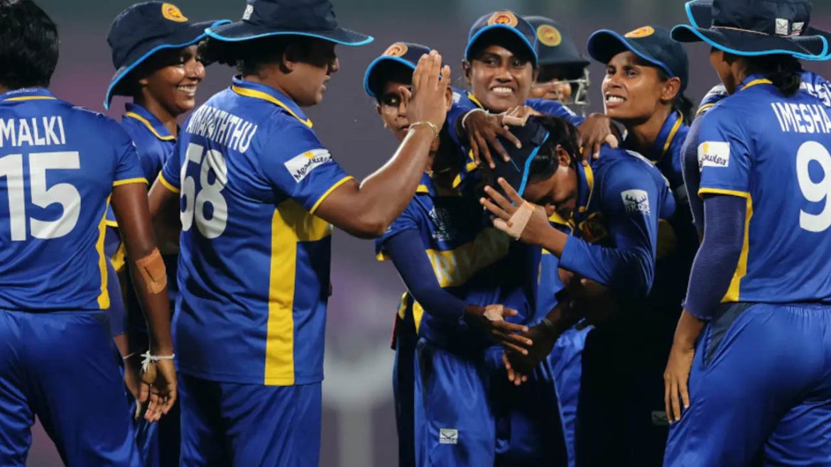 Women World Cup 2025 | మహిళల వన్డే వరల్డ్ కప్ 2025 : చివరి ఓవర్ థ్రిల్లర్‌లో శ్రీలంక సంచలనం.. బంగ్లాదేశ్‌పై 7 పరుగుల తేడాతో తొలి విజయం!