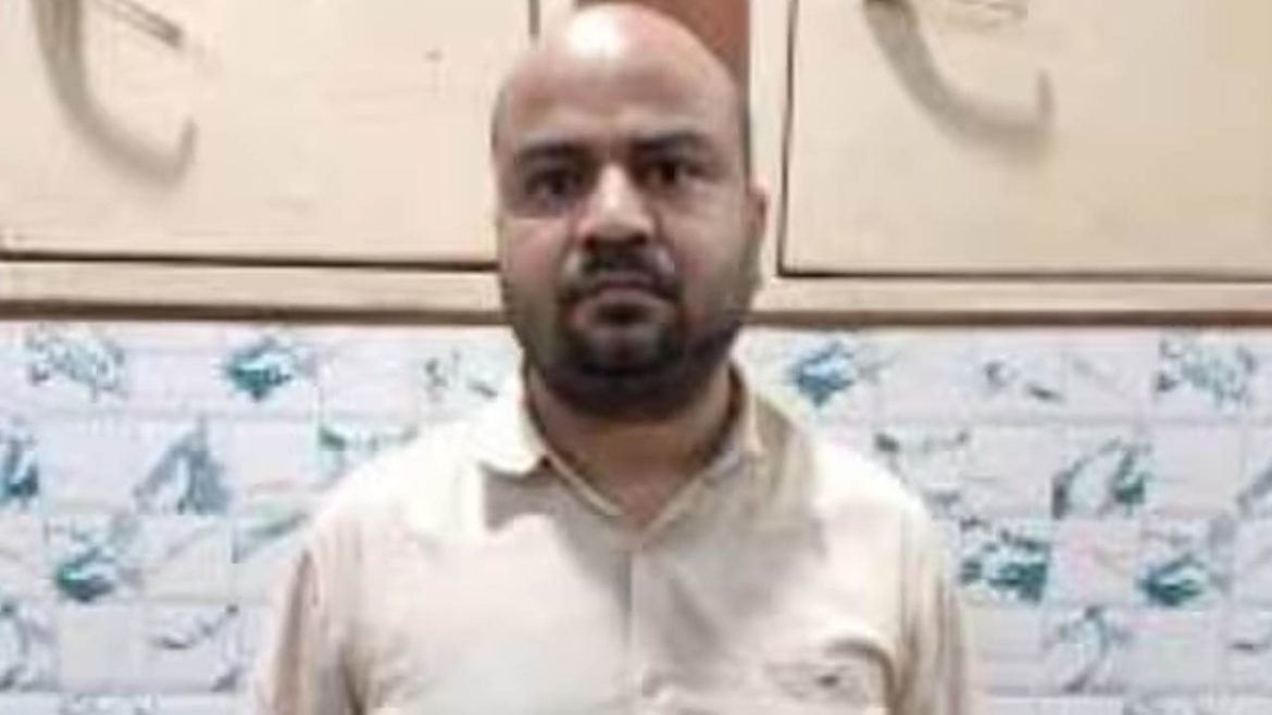 Fake IAS officer arrested | ఆరేళ్ల వేటకు తెర.. రూ.80 కోట్లు స్వాహా చేసిన నకిలీ ఐఏఎస్​ అధికారి అరెస్టు