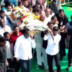 Ande Sri | అందెశ్రీ పాడె మోసిన సీఎం రేవంత్రెడ్డి Ande Sri