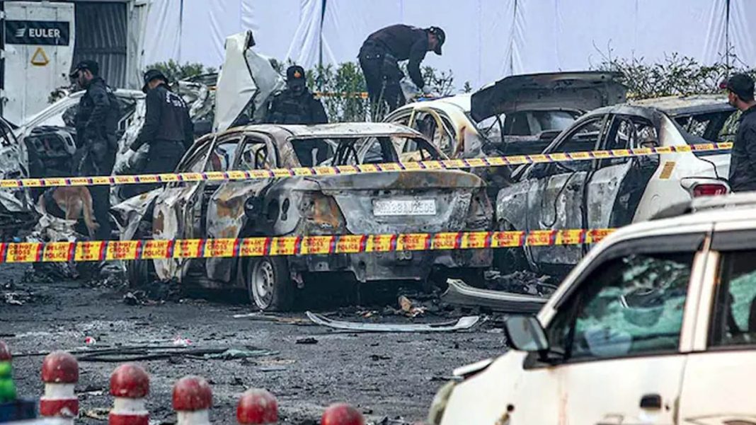 Delhi car bomb case | ఢిల్లీ కారు బాంబు దాడి దర్యాప్తులో షాకింగ్ వివరాలు.. డ్రోన్‌లతో ‘హమాస్ స్టైల్‌’ దాడులకు ప్లాన్!