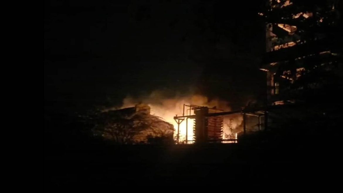 Patancheru industrial area | పటాన్​చెరు పారిశ్రామికవాడలో భారీ అగ్ని ప్రమాదం.. ఎగసిపడుతున్న మంటలు