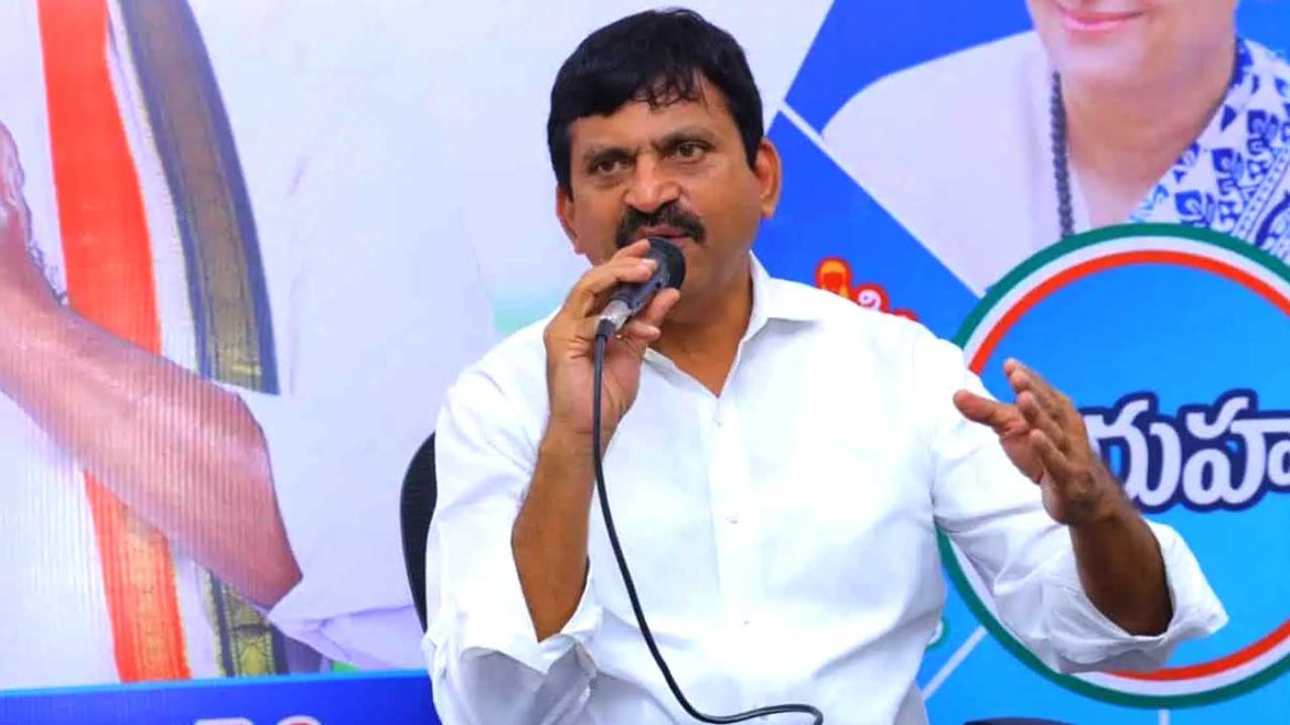 42 percent BC reservation | కాంగ్రెస్​ పార్టీపరంగా బీసీలకు 42 శాతం రిజర్వేషన్లు : మంత్రి పొంగులేటి