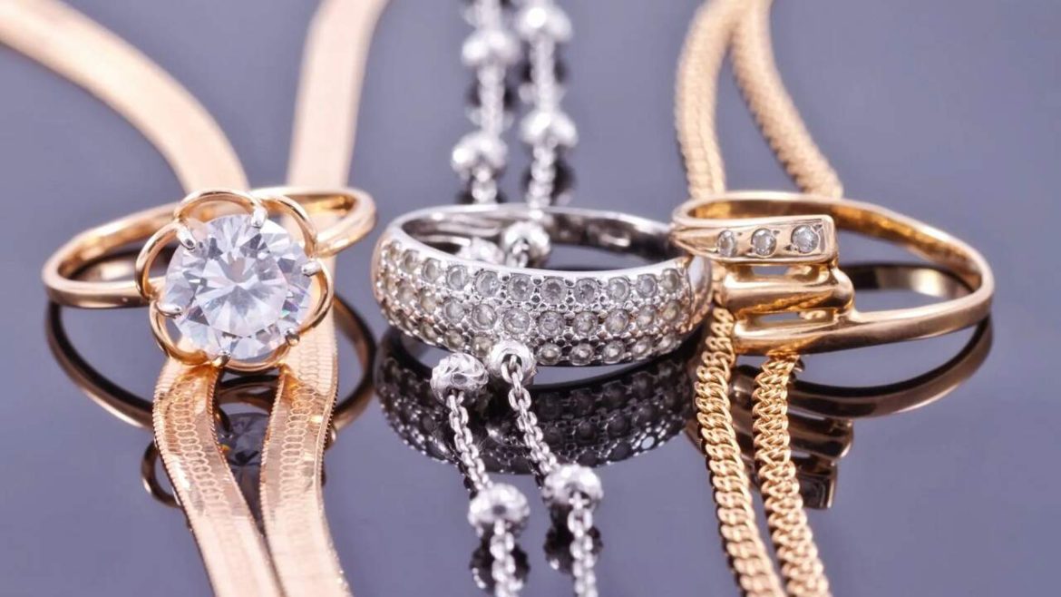 Today gold and silver prices