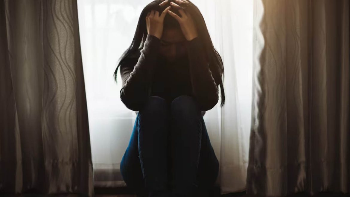 Osmania University | నాలుగు సబ్జెక్టుల్లో ఫెయిల్​.. ఐదంతస్తుల భవనం నుంచి దూకిన డిగ్రీ విద్యార్థిని